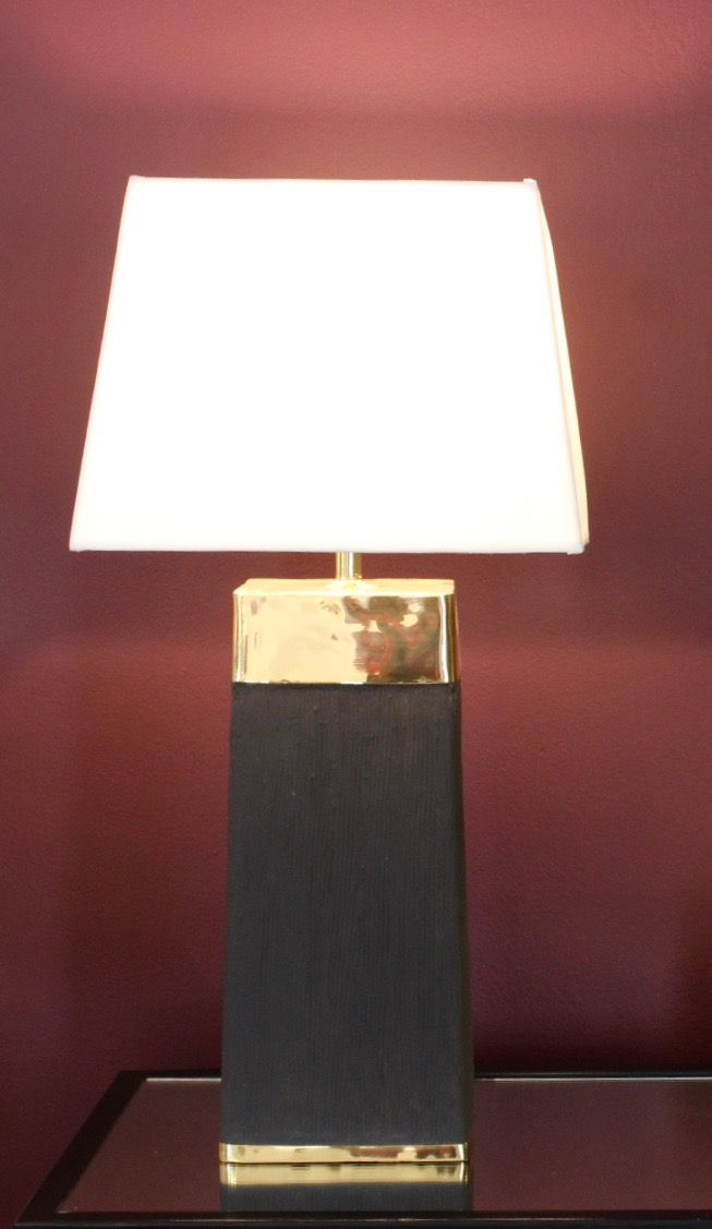 LAMPE CIMENT PYRAMIDE