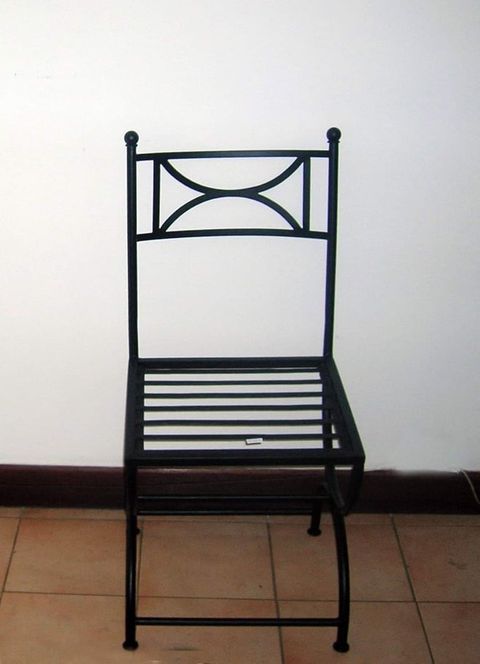 CHAISE DAGOBERT